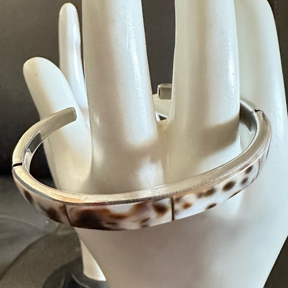 Shell Silver Tone Metal Cuff Bracelet - image 8